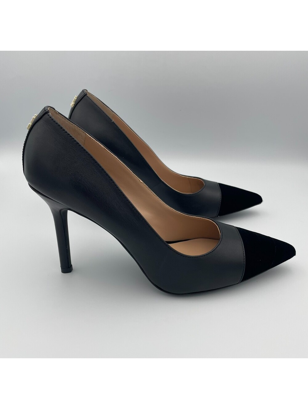 Lauren Ralph Lauren Pointed Toe Pumps Womens 8.5 Black Suede Tip 3.5in Heels - Picture 5 of 10